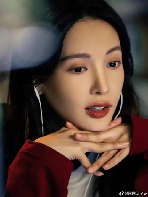 这是一位 90 后内地女演员,代表作有追爱红髅等,她形象气质俱佳,备受粉丝喜爱